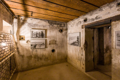 Intérieur d'un bunker allemand à Juno Beach