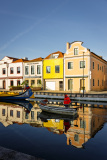 Réflection dans l'eau du canal de la Cais dos Botirões, Aveiro