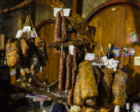 Charcuterie corse à La vieille Cave, Corte, Corse-du-sud, Corse
