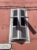 Couper la fenêtre de la maison