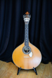 Guitare portugaise utilisé dans le Fado.
