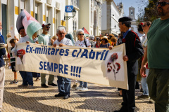 Manifestaation en souvenir de la révolution des Œillets qui a
